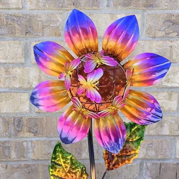 FLASH SALE Solar Flower Garden Pick - Picture 2 of 4